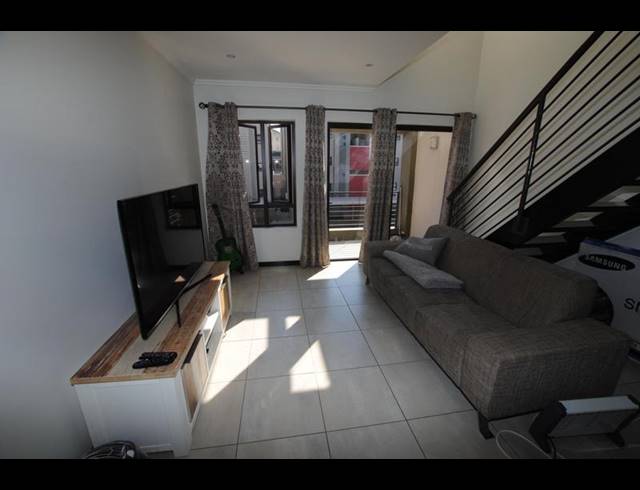 1 BEDROOM PROPERTY TO RENT IN SUNNINGHILL